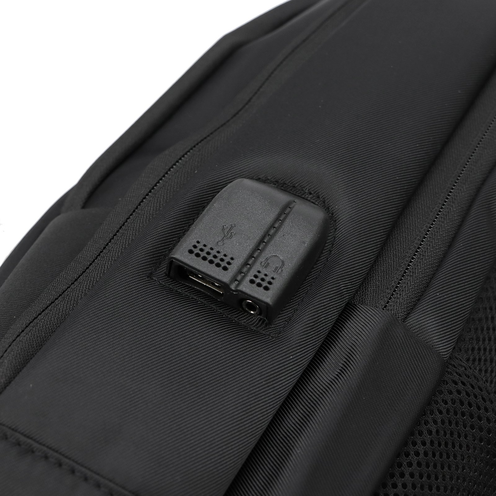 14910_4446-3-ALAN04-LAPTOP_41993-8